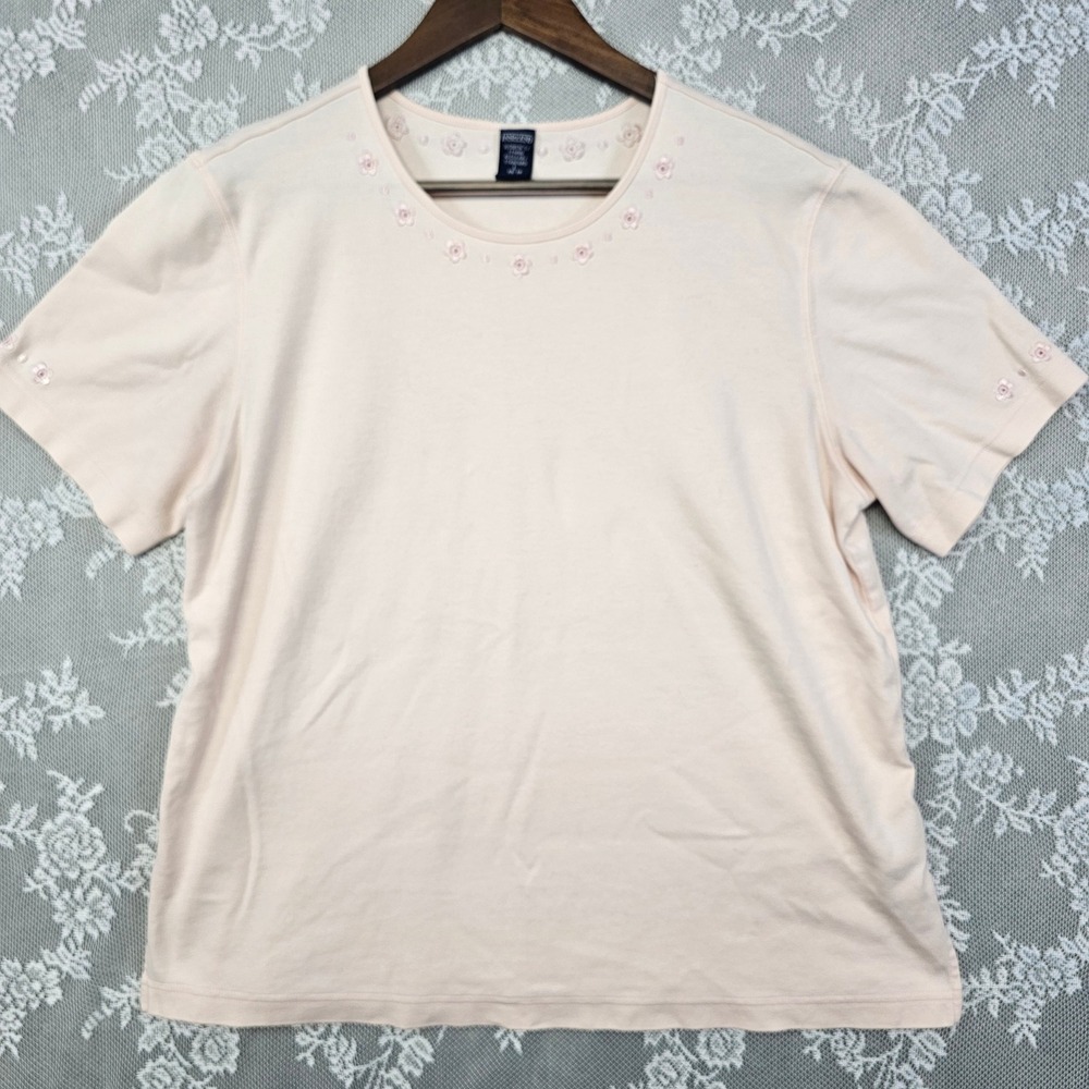 Lands End Embroidered Neck Short Sleeve Top T-Shirt‎ Women's Large Peach Pink